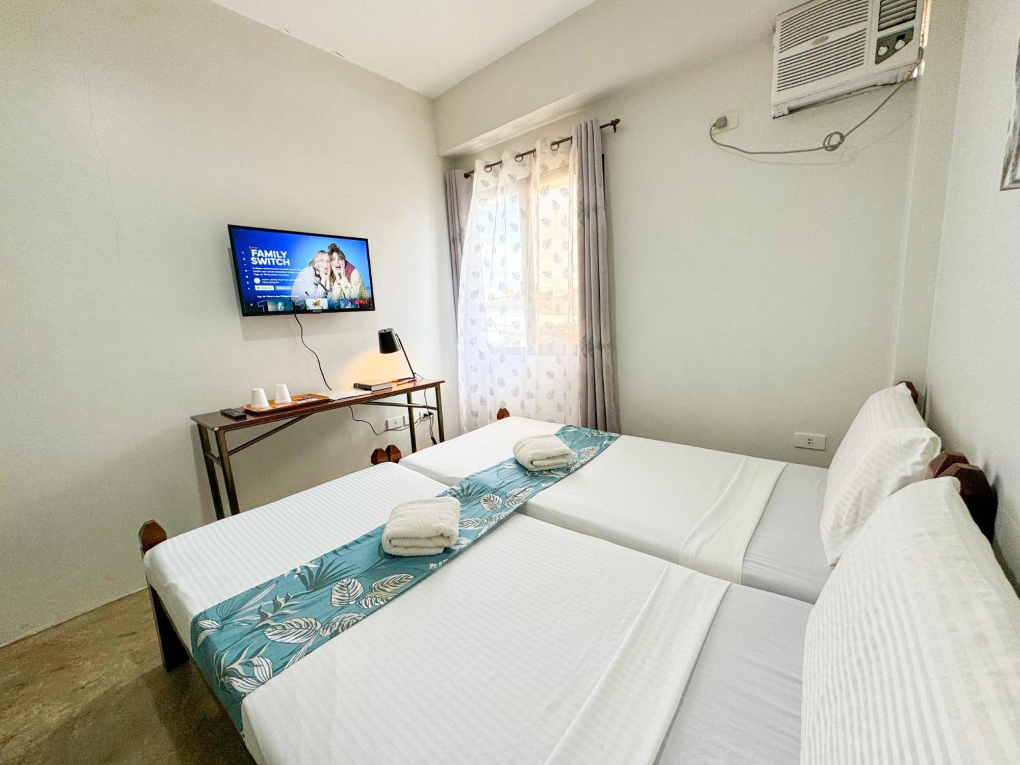 Gplace Hotel Cebu Exteriör bild