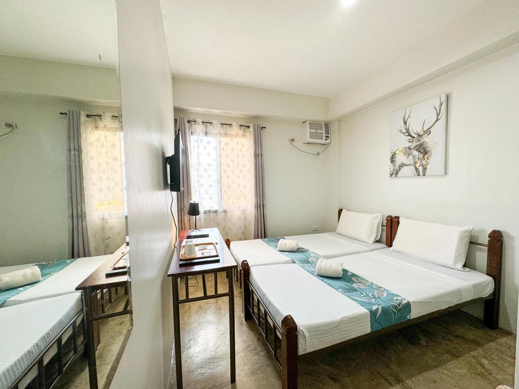 Gplace Hotel Cebu Exteriör bild